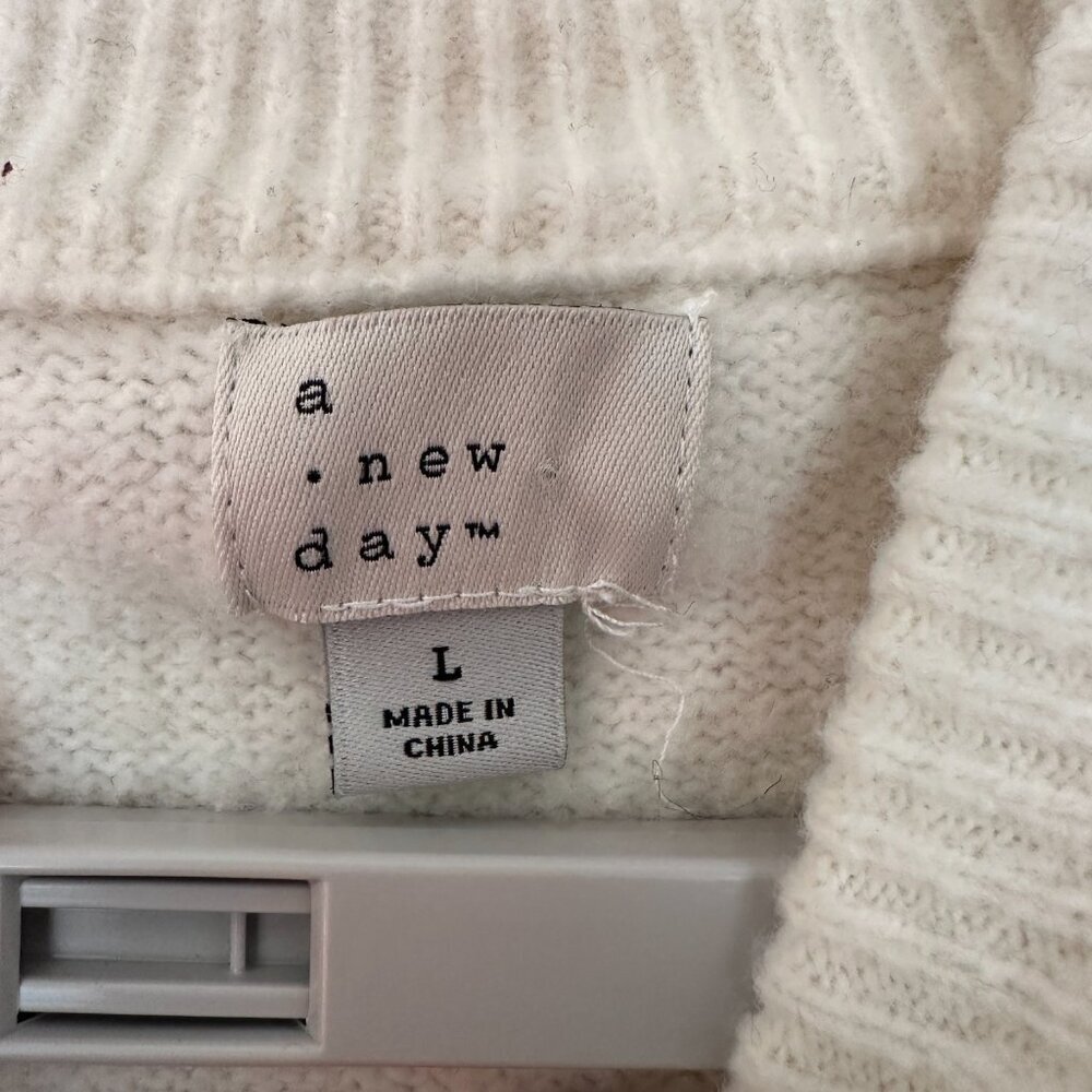 A NEW DAY WOMEN'S COZY KNIT CREWNECK PULLOVER SWEATER IVORY "COZY" GRAPHIC, L - Picture 2 of 8